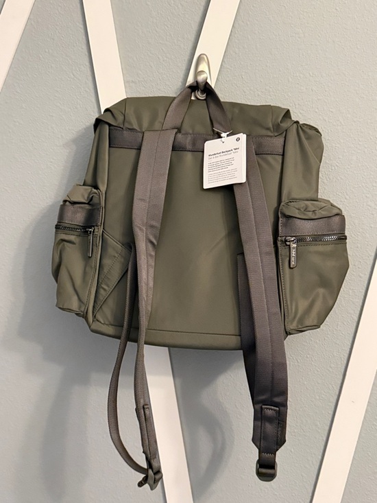 Lululemon Wunderlust Backpack Mini 14L Army Green Gunmetal NWT Travel Gym Bag main image 4